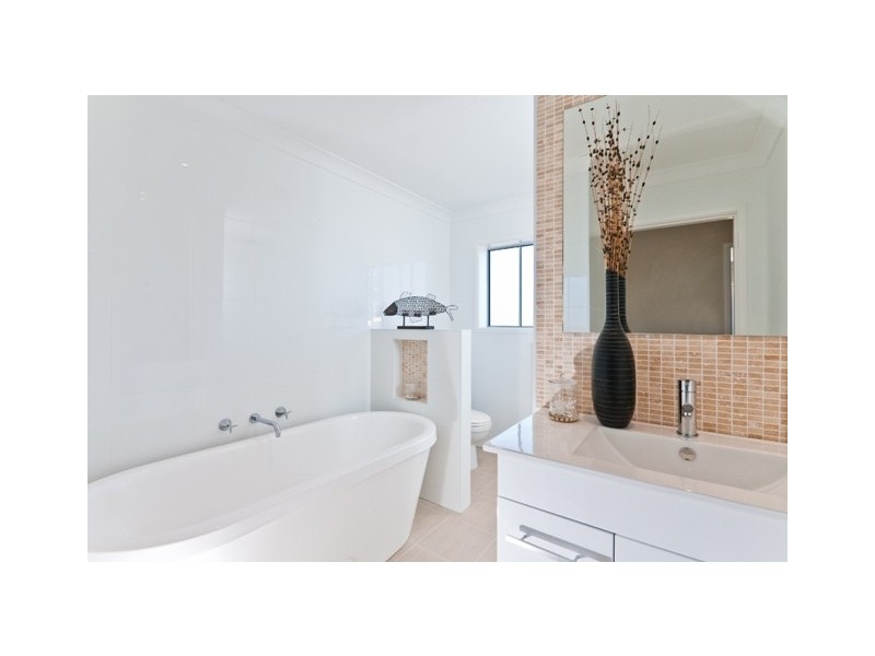 27 Grandview Street, Shelly Beach NSW 2261