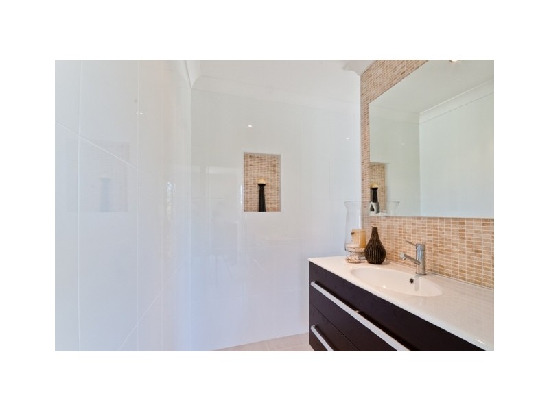 27 Grandview Street, Shelly Beach NSW 2261