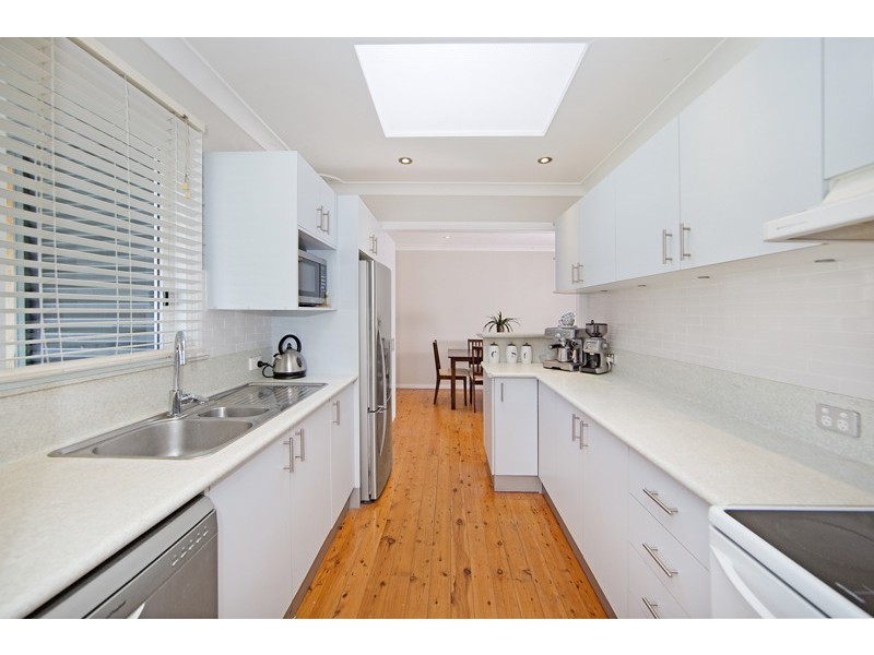 84 Bateau Bay Road, Bateau Bay NSW 2261