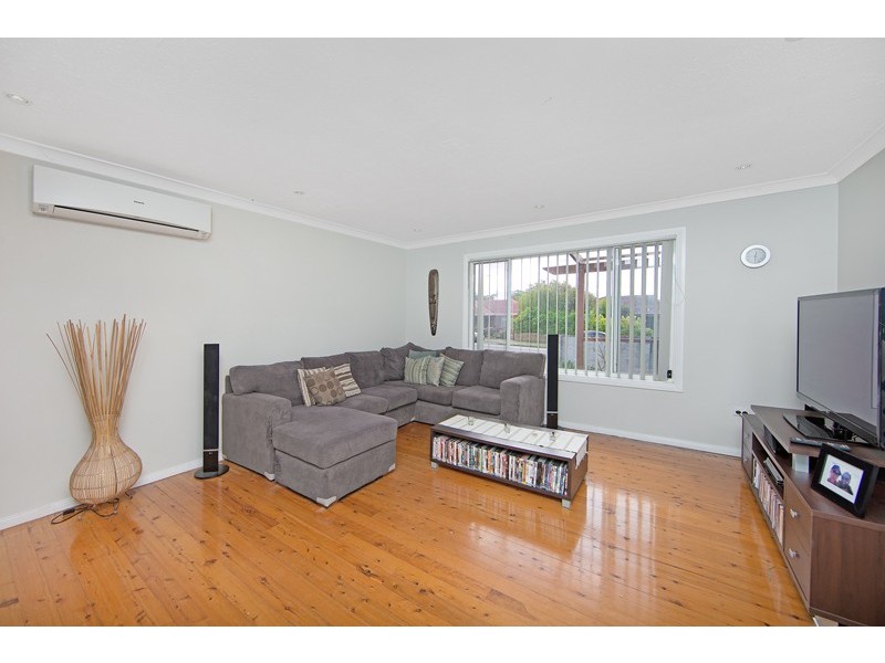 84 Bateau Bay Road, Bateau Bay NSW 2261