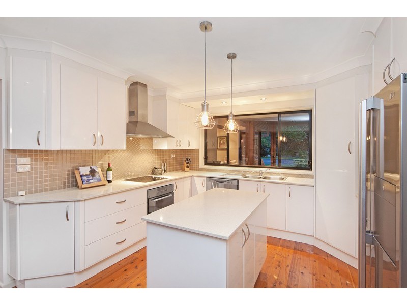 13 Yulong Street, Bateau Bay NSW 2261