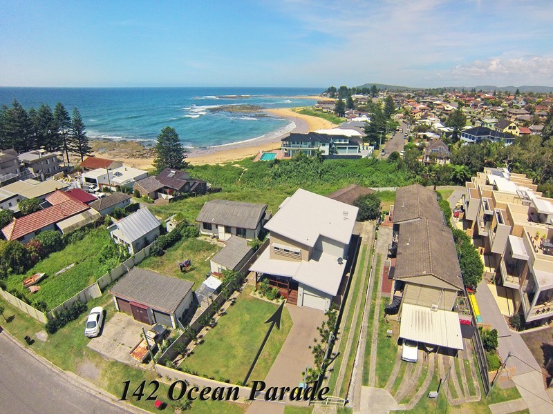142 Ocean Parade, Blue Bay NSW 2261
