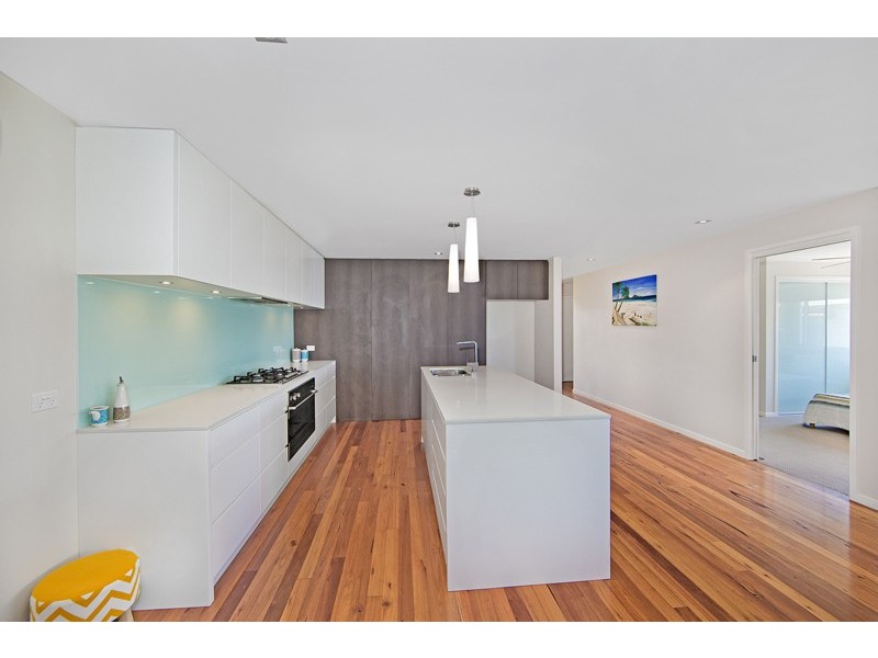 142 Ocean Parade, Blue Bay NSW 2261