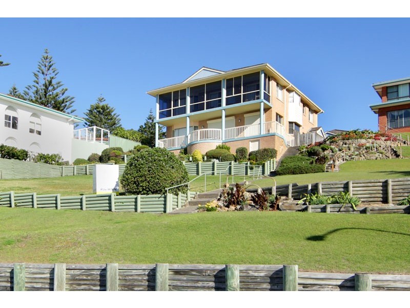 3/13 Charlton Street, Toowoon Bay NSW 2261
