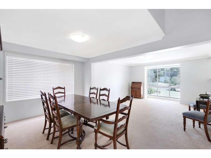 8 Point Street, Bateau Bay NSW 2261