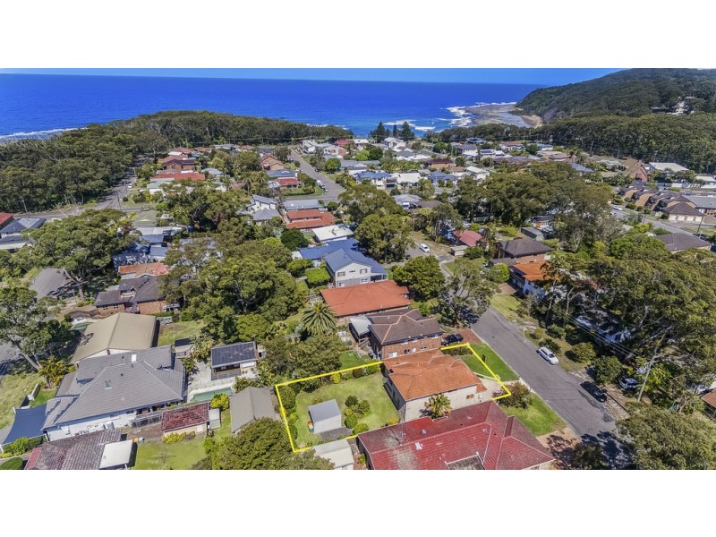 8 Point Street, Bateau Bay NSW 2261