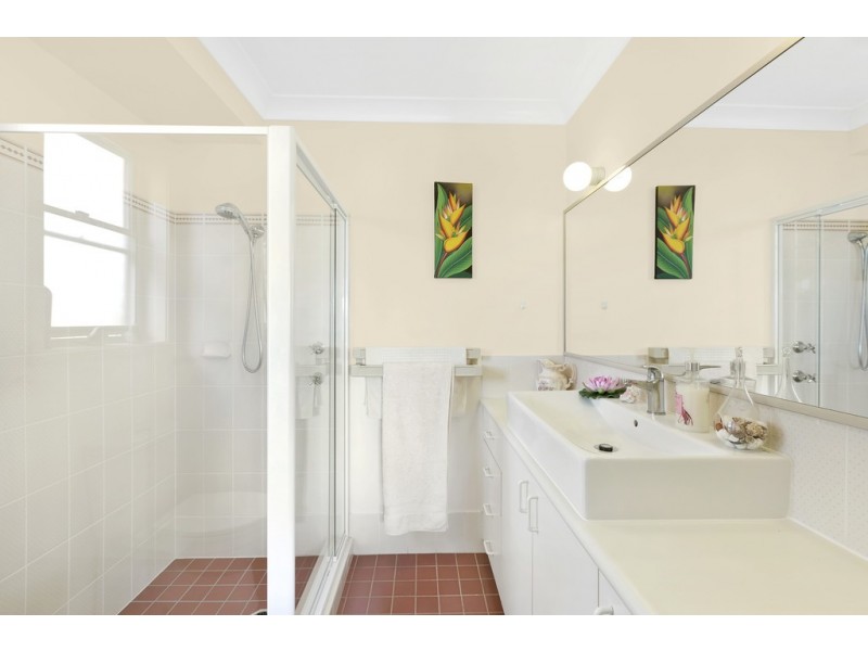 6 Epsom Place, Bateau Bay NSW 2261