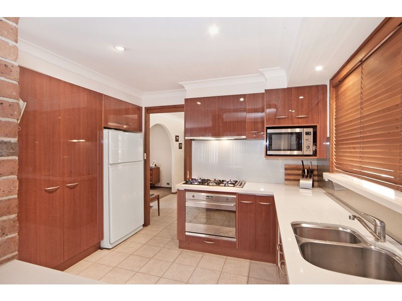 31 Belford Avenue, Bateau Bay NSW 2261