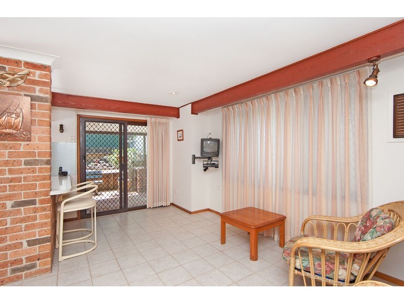 31 Belford Avenue, Bateau Bay NSW 2261