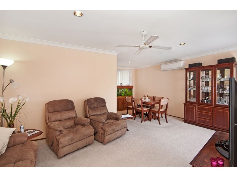 5 Montana Place, Bateau Bay NSW 2261