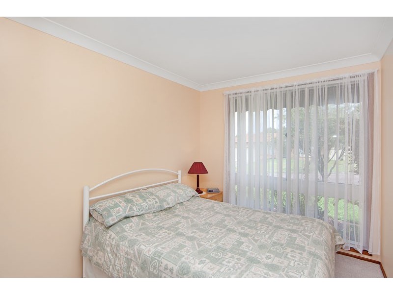 5 Montana Place, Bateau Bay NSW 2261