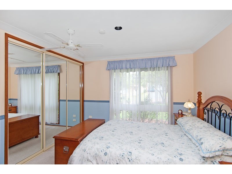 5 Montana Place, Bateau Bay NSW 2261