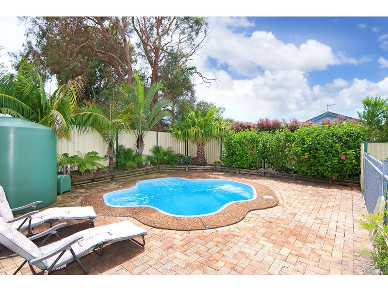 5 Montana Place, Bateau Bay NSW 2261