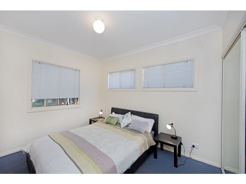 718 The Entrance Road, Bateau Bay NSW 2261