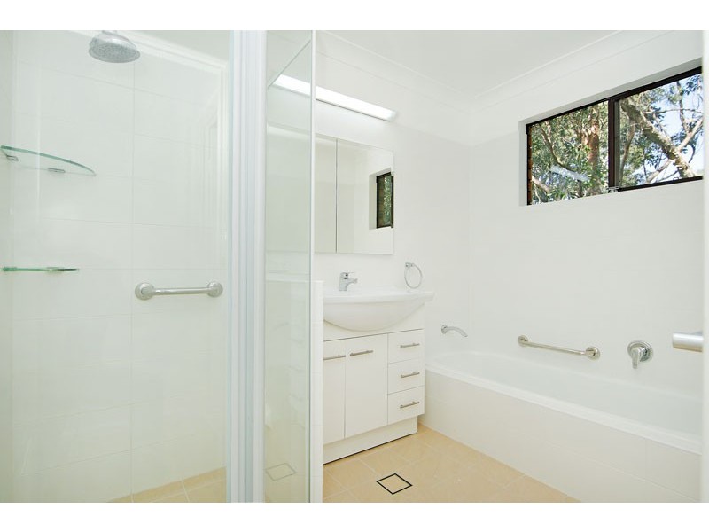 1 Harbour Street, Bateau Bay NSW 2261