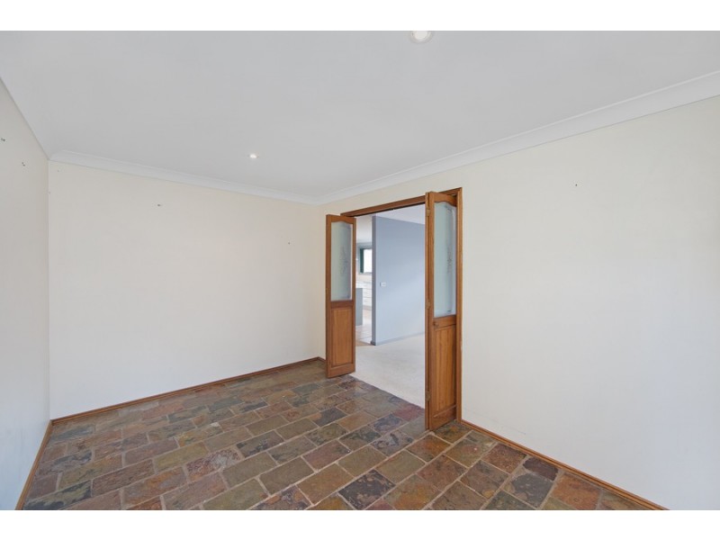22 Northview Drive, Bateau Bay NSW 2261