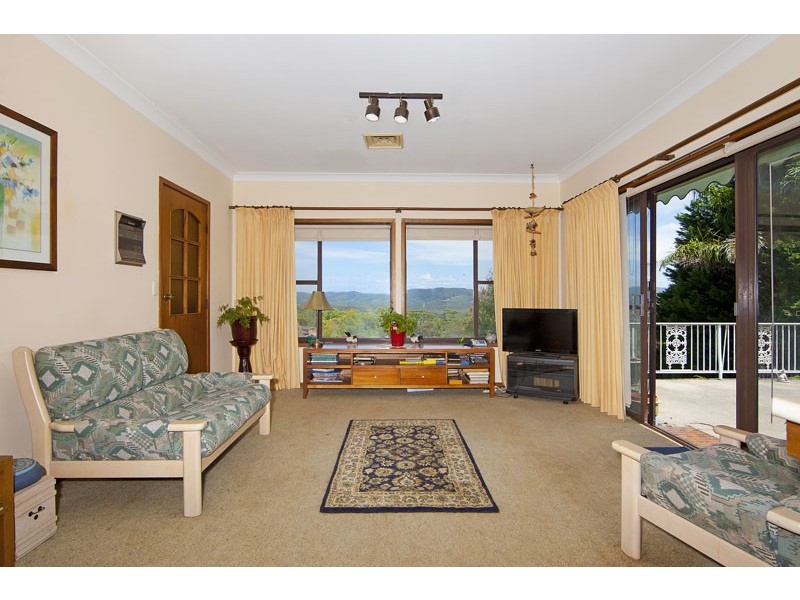 76 Rickard Street, Bateau Bay NSW 2261