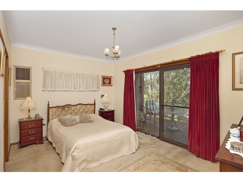 76 Rickard Street, Bateau Bay NSW 2261