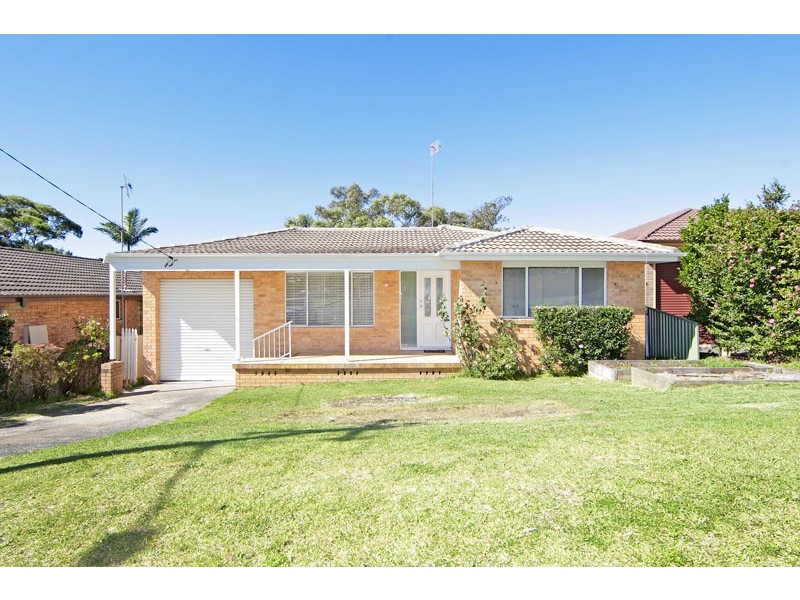 8 Promenade Avenue, Bateau Bay NSW 2261