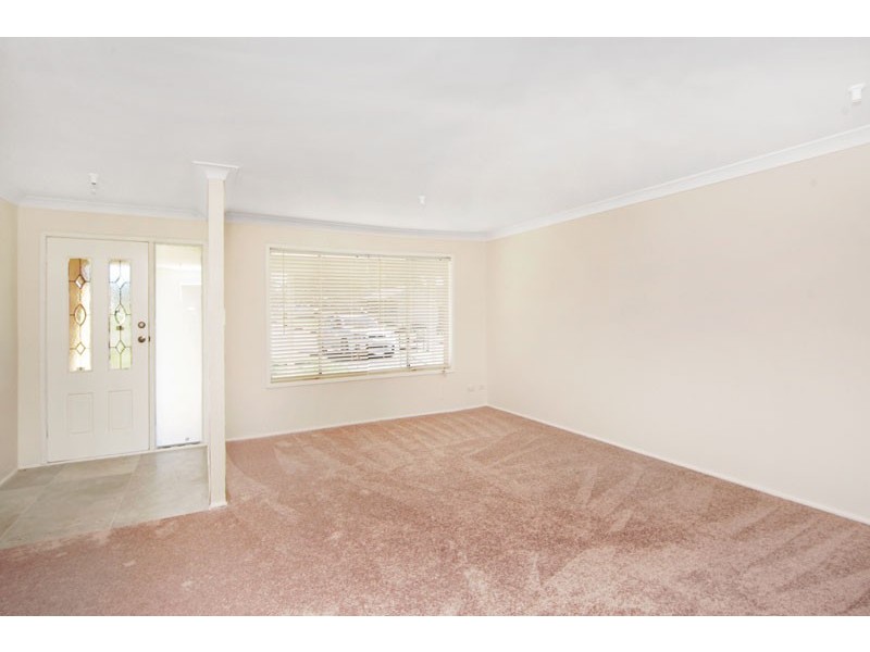 8 Promenade Avenue, Bateau Bay NSW 2261