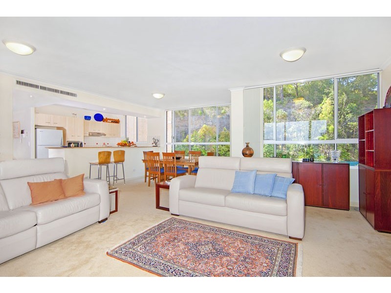 805/97-99 John Whiteway Drive, Gosford NSW 2250