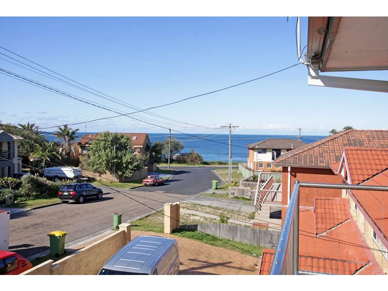 7 Boos Road, Forresters Beach NSW 2260