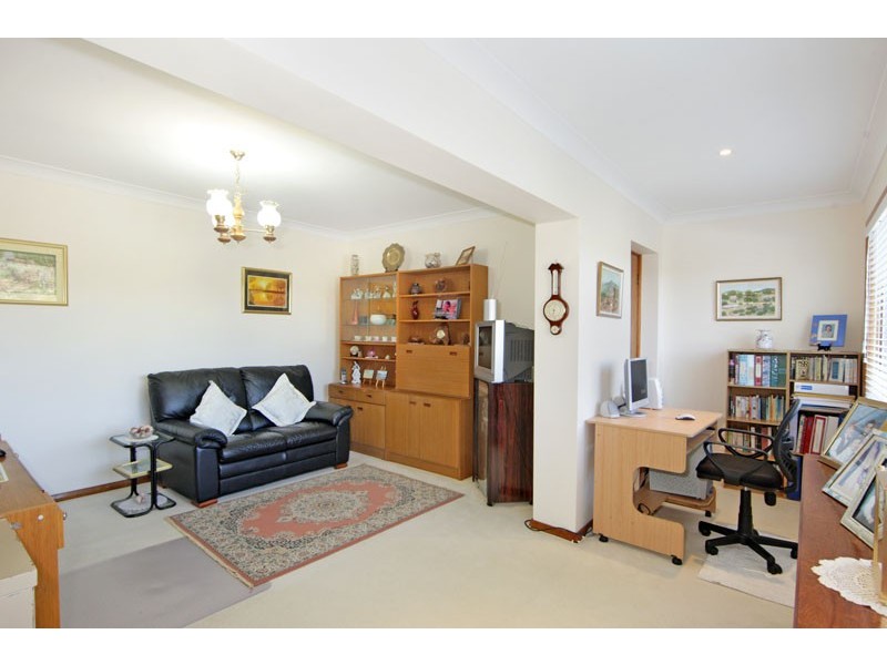 7 Boos Road, Forresters Beach NSW 2260