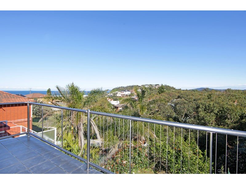 7 Boos Road, Forresters Beach NSW 2260
