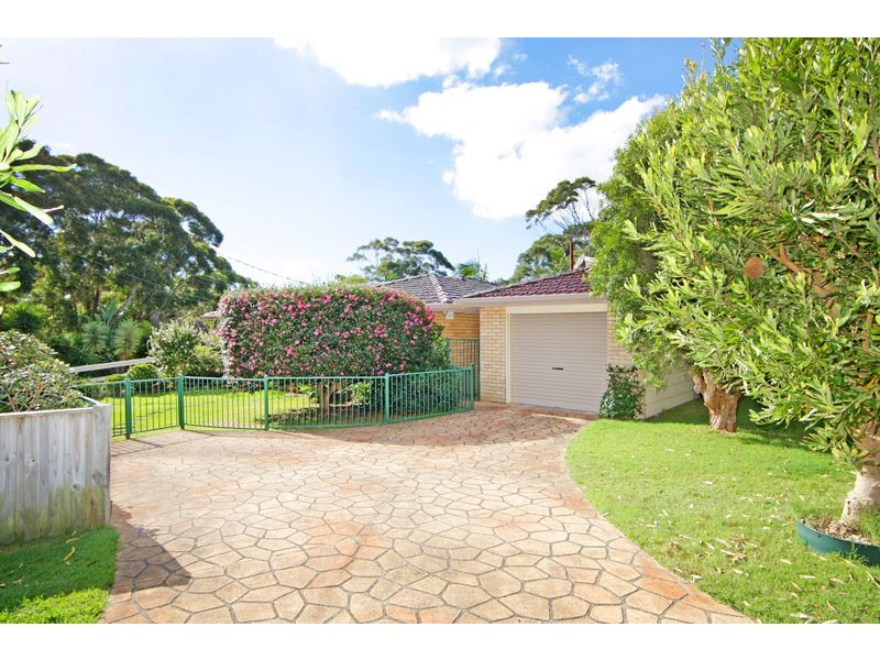 22 Hilltop Street, Bateau Bay NSW 2261