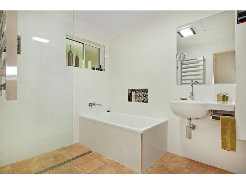 40 Hopetoun Street, Forresters Beach NSW 2260