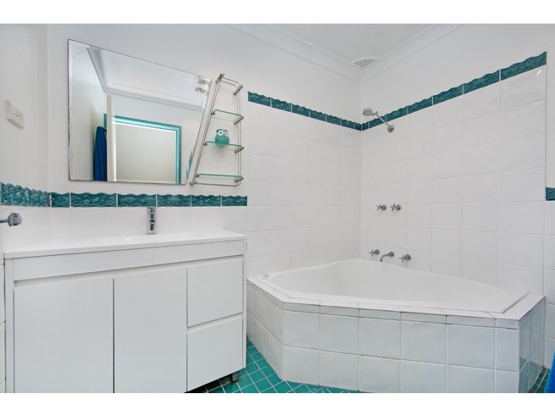 13 Oxley Road, Killarney Vale NSW 2261
