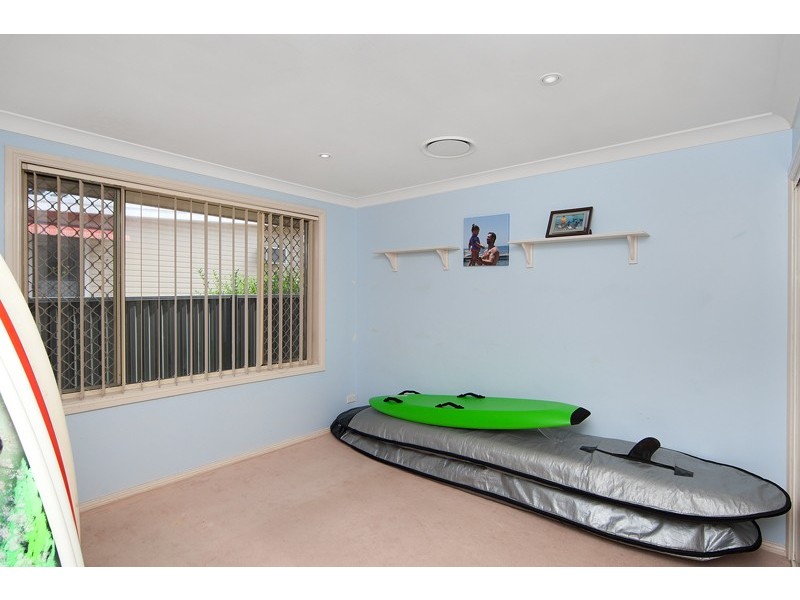 4 Papala Avenue, Bateau Bay NSW 2261