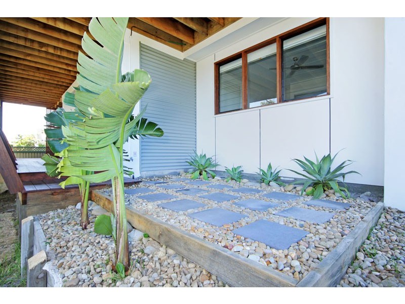 33 Stephenson Road, Bateau Bay NSW 2261