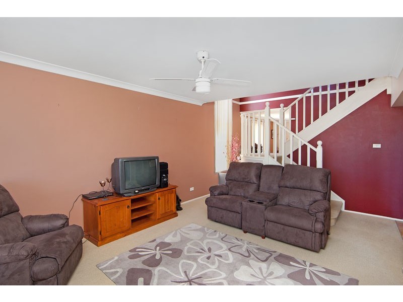 20 Hume Boulevard, Killarney Vale NSW 2261