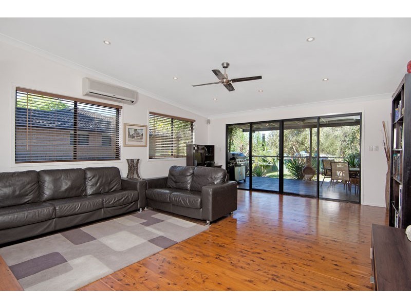 502 The Entrance Road, Bateau Bay NSW 2261