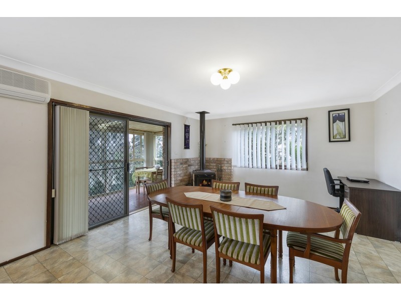 25 Rickard Street, Bateau Bay NSW 2261