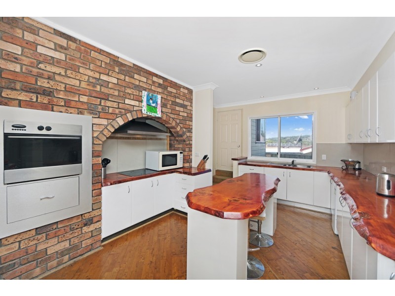 2/32 Morley Avenue, Bateau Bay NSW 2261
