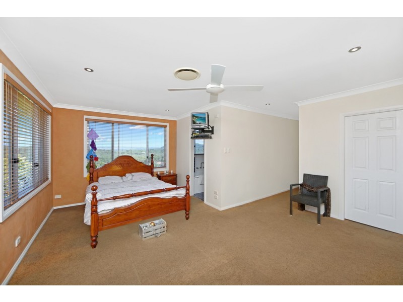 2/32 Morley Avenue, Bateau Bay NSW 2261