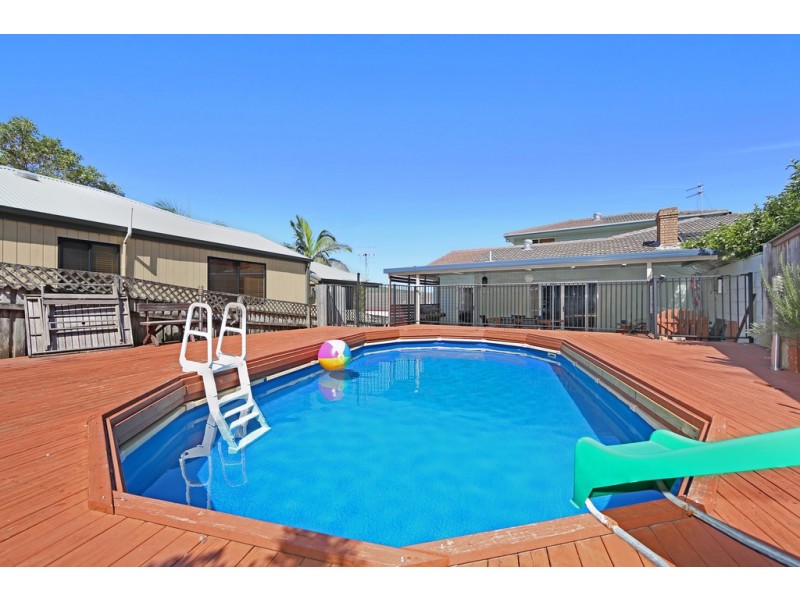 2/32 Morley Avenue, Bateau Bay NSW 2261