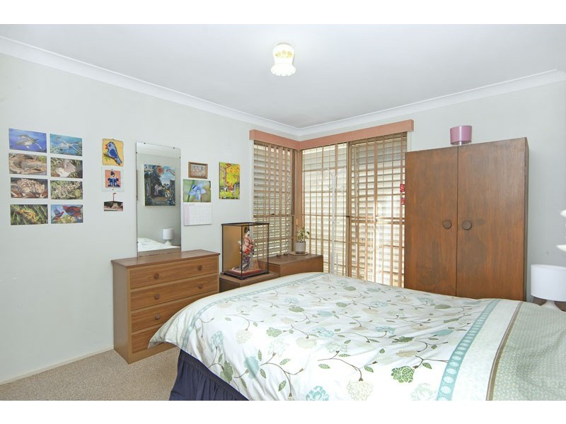 176 Cresthaven Avenue, Bateau Bay NSW 2261