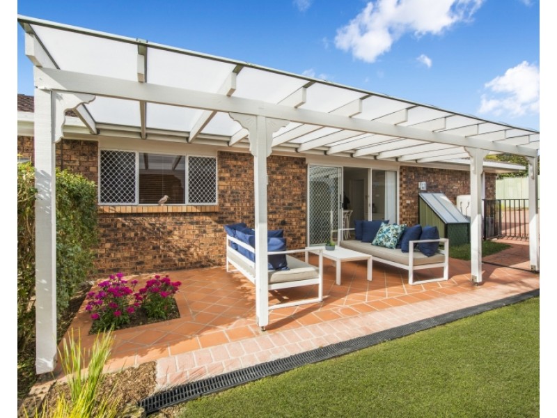 9 Friendship Close, Bateau Bay NSW 2261