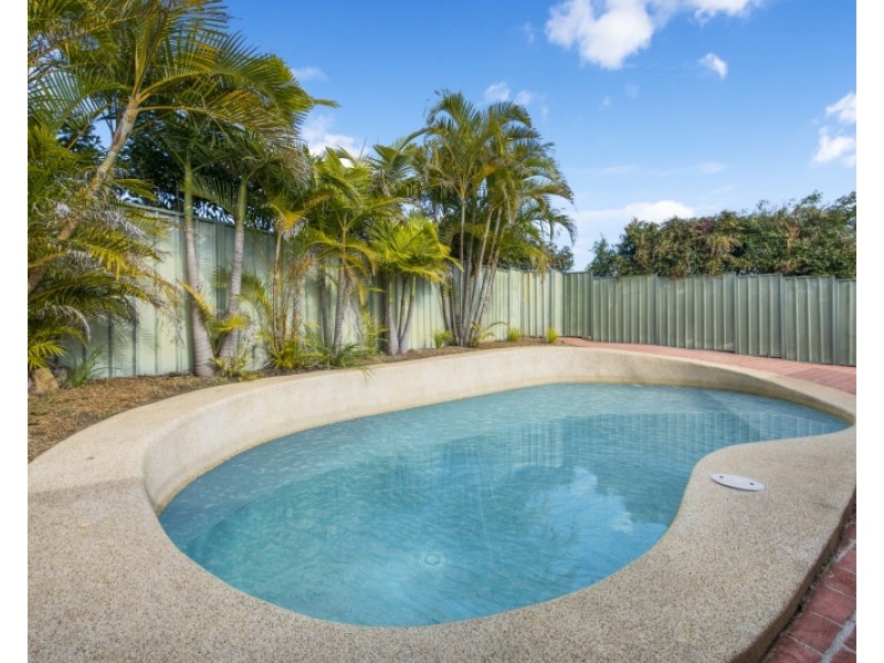 9 Friendship Close, Bateau Bay NSW 2261