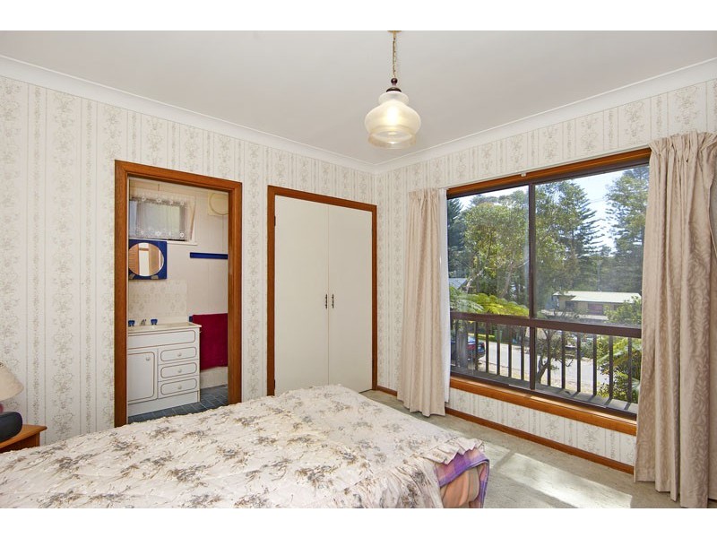 19 Norahview Street, Bateau Bay NSW 2261