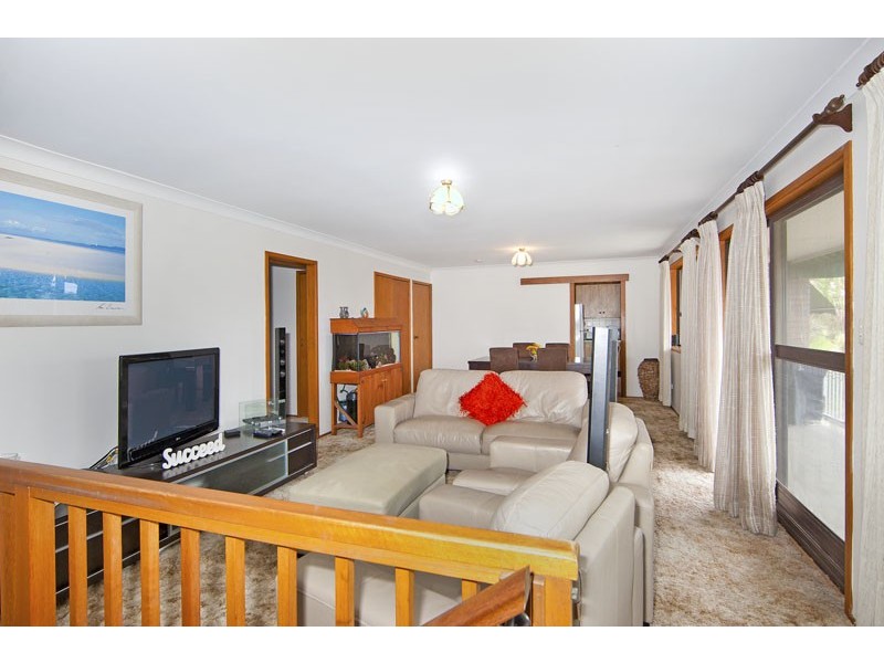 10 Wordsworth Avenue, Bateau Bay NSW 2261