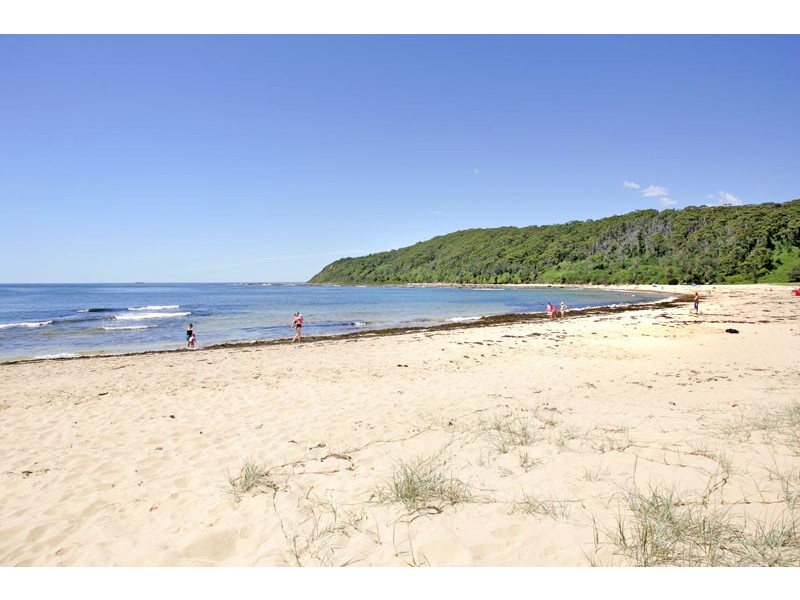 10 Wordsworth Avenue, Bateau Bay NSW 2261