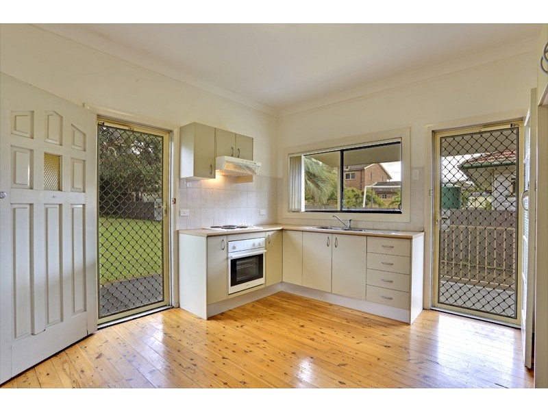 55 Bay Road, Blue Bay NSW 2261