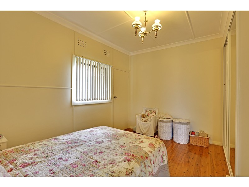 55 Bay Road, Blue Bay NSW 2261