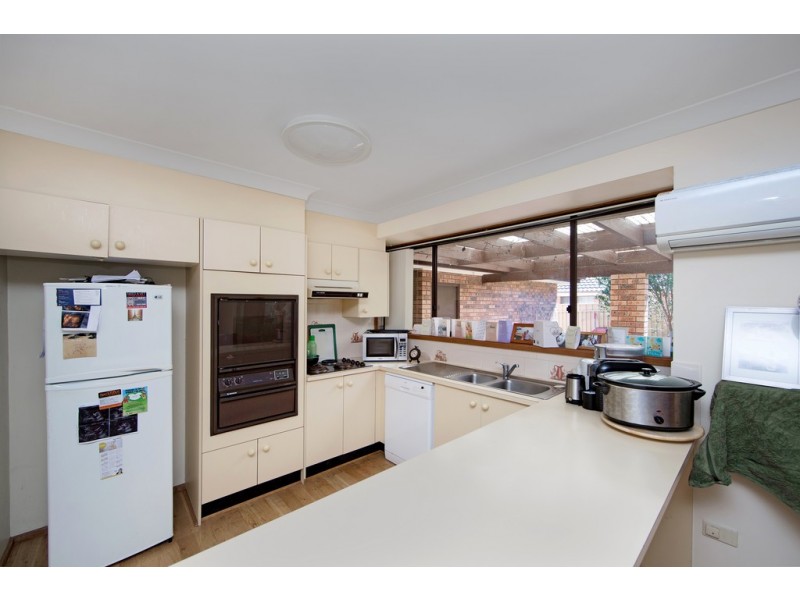 3 Bosun Close, Bateau Bay NSW 2261