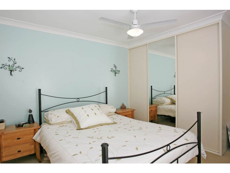 25 Sierra Avenue, Bateau Bay NSW 2261