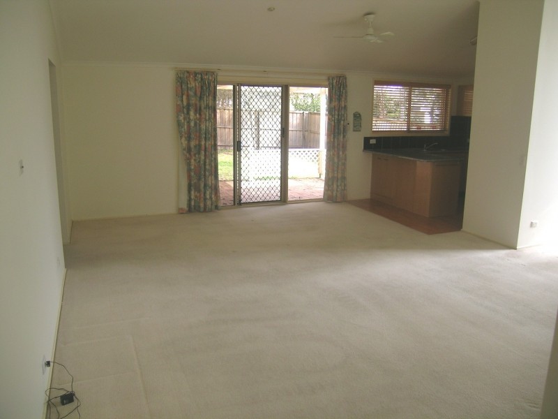 9 Altona Avenue, Bateau Bay NSW 2261